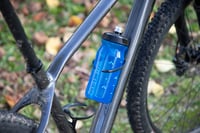 Set 2 Bidoane de Bicicletă ZEFAL Sense Soft 65 - Fără BPA - Moi și fără miros - Albastru Transparent, 2 x 650 ml 3