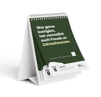 ZERO POTENTIAL Demotivačný učiteľský kalendár na školský rok 2026/2027 – 52 týždňov a 52 nemotivačných citátov pre učiteľov, vtipný darček ako dekorácia do zborovne, zelený, A6 3
