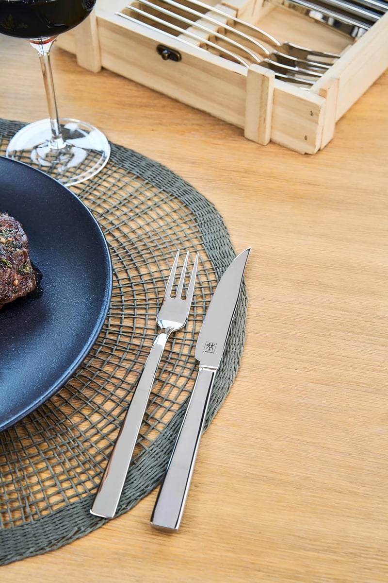 Zwilling 12 részes rozsdamentes steak kés készlet fa dobozban