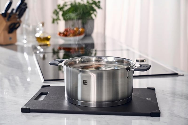 ZWILLING 42x30 cm Fibrewood vágódeszka csatornával, csúszásmentes, mosogatógépben mosható