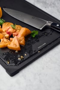ZWILLING 42x30 cm Fibrewood vágódeszka csatornával, csúszásmentes, mosogatógépben mosható 5