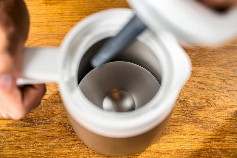 ZWILLING ENFINIGY Filteres Kávéfőző 1,25 L Hőszigetelt Kancsóval, Forraló Rendszer, Blooming Funkció és Intelligens Vízkőtelenítés, Rozsdame