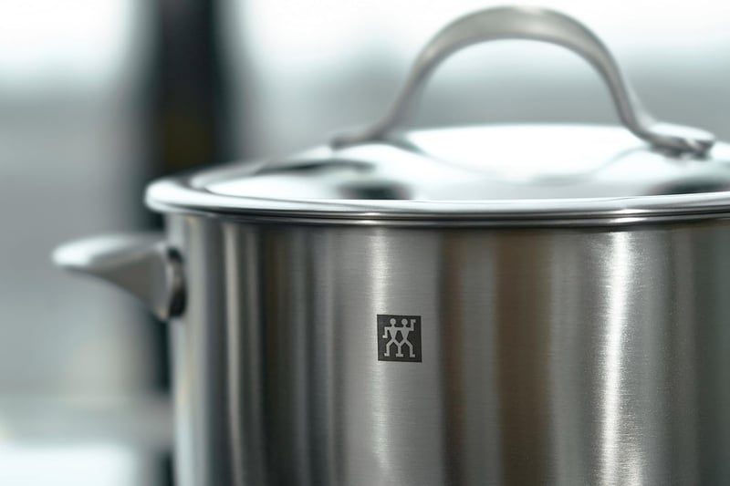 Zwilling Essence 5 részes ezüst edénykészlet - 60 x 50 x 30 cm