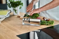 ZWILLING TwinSharp Select oštrilo za noževe, 2 stupnja za osnovno i fino oštrenje, diskovi od nehrđajućeg čelika i keramike, protuklizno, za glatke noževe, srebrno 6