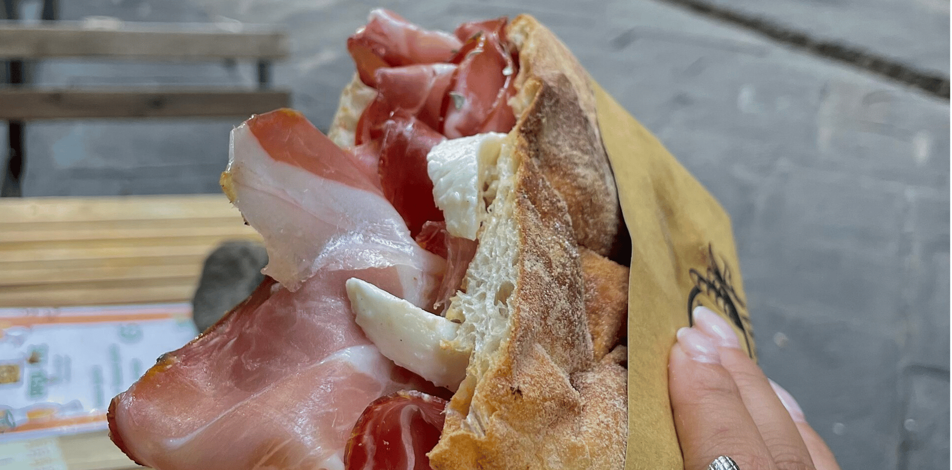 Migliori schiacciate Firenze: dove mangiare la vera focaccia
