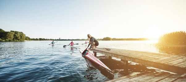 Sport Acquatici in Lombardia: Guida Completa ai Laghi per gli Amanti dell’Adrenalina