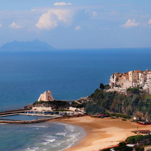Weekend a Sperlonga: cosa vedere, spiagge e dove mangiare