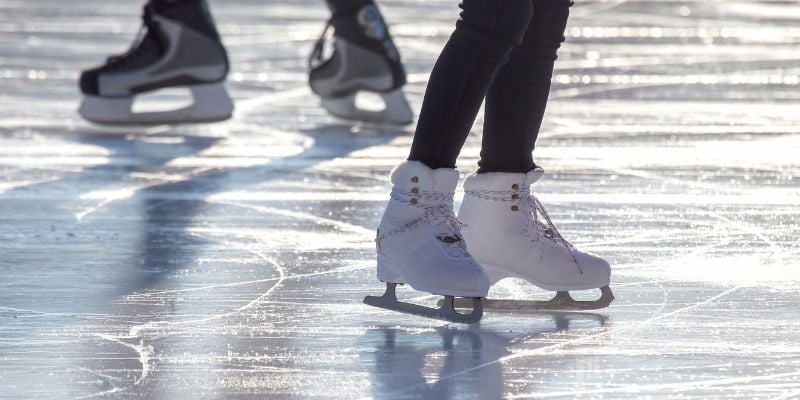 Piste di pattinaggio sul ghiaccio a Salerno 2025 – 2026 dove si trovano, prezzi e informazioni