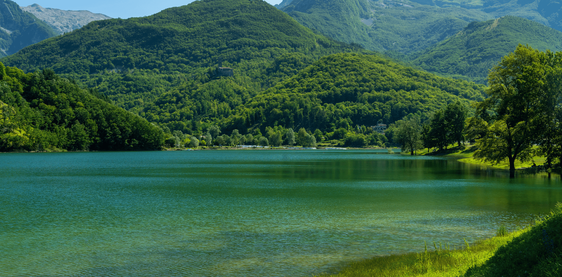 Lago di Gramolazzo: bagno, canoa e campeggio