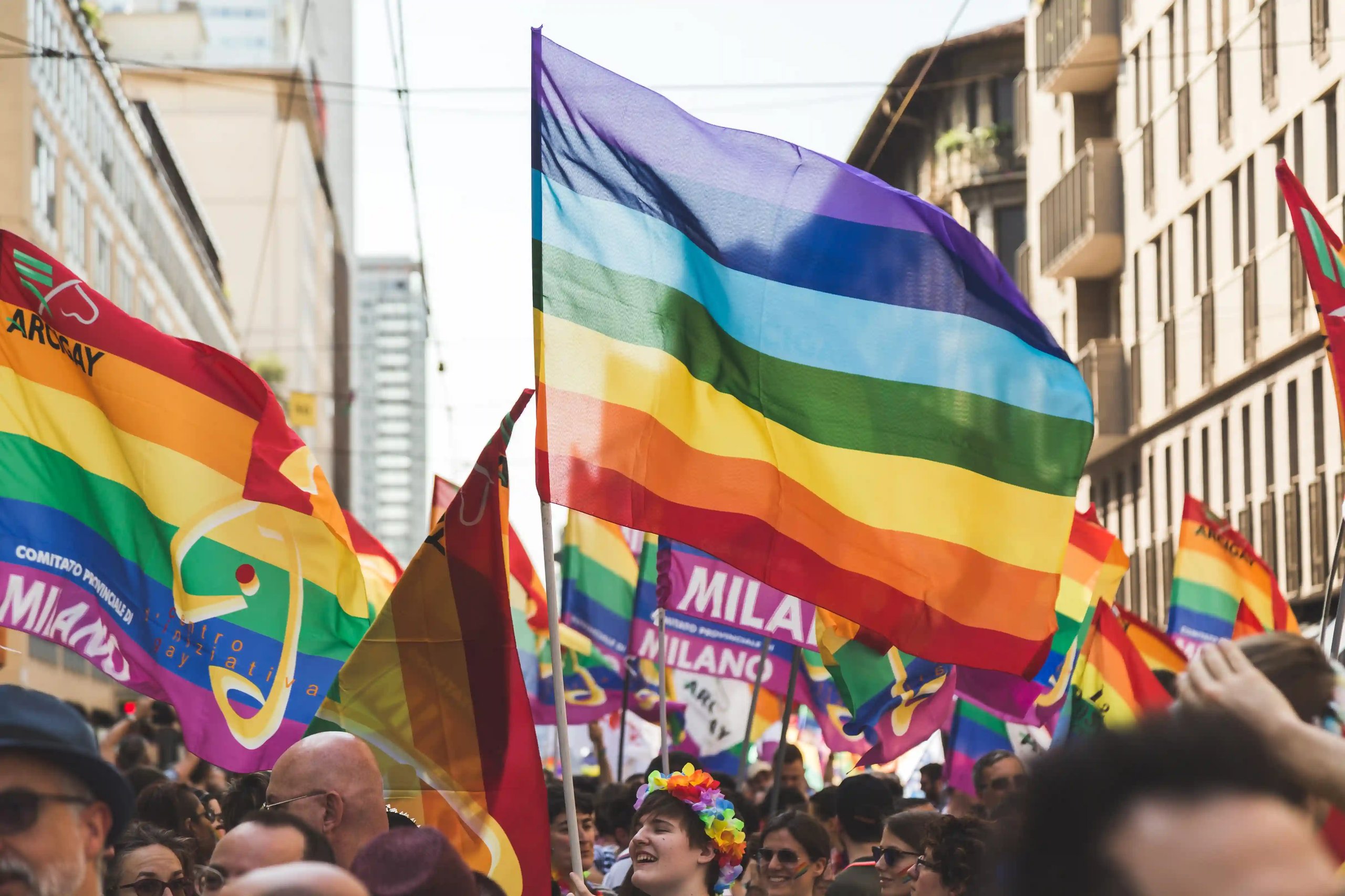 Milano Pride 2026: cosa fare il 27 giugno tra parata, eventi e Arco della Pace