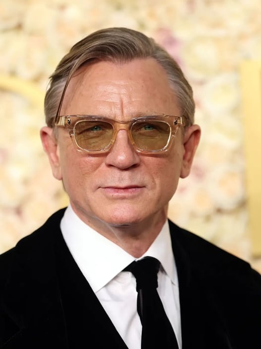 Daniel Craig