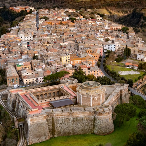 Civita Castellana: cosa vedere, ceramiche e Forra del Treja