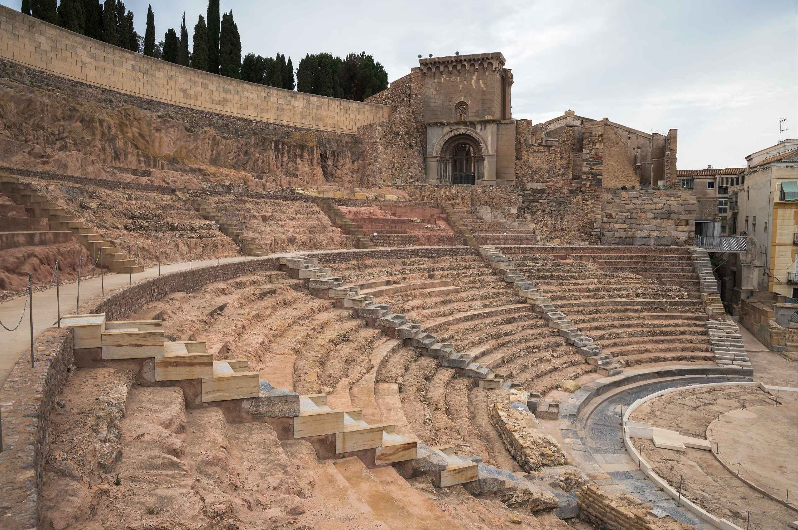 Rione Triggio a Benevento: itinerario a piedi tra teatro romano e mura longobarde