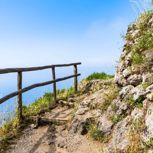 Sentiero dei Tre Calli ad Agerola: l&rsquo;alternativa panoramica e tranquilla al Sentiero degli Dei