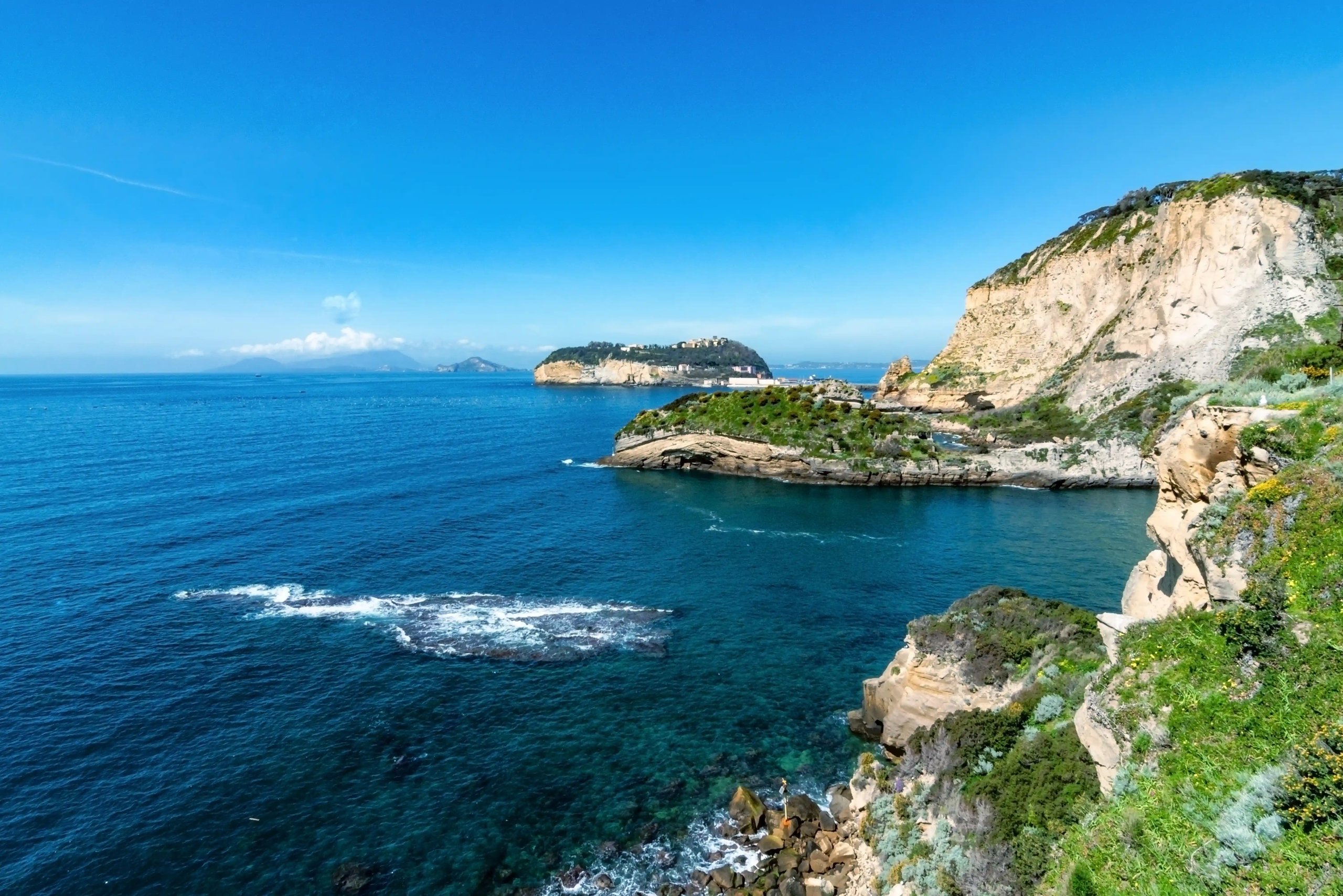 Baia delle Rocce Verdi a Napoli: come arrivare, parcheggio, accessi e cosa sapere