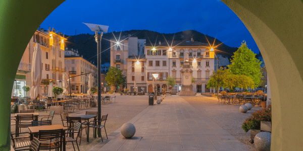 piazza alessandro volta como