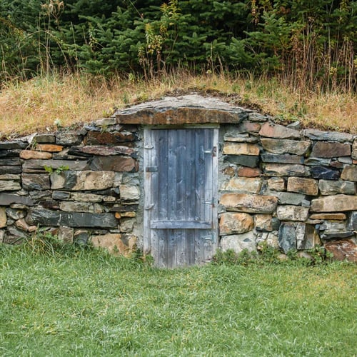 I Crotti della Valchiavenna: cosa c’è da sapere dalle Cantine Naturali del “Sorel”