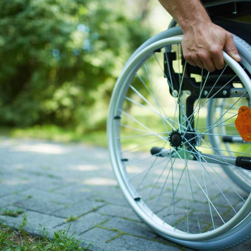 Turismo accessibile in Lombardia: percorsi inclusivi tra laghi e città