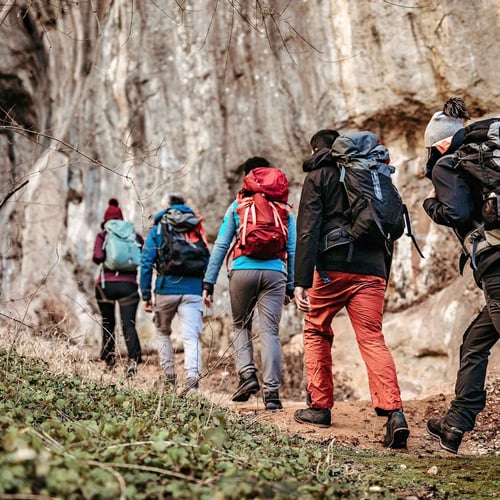 Trekking sulla Linea Cadorna in Val d’Intelvi: Guida tra Trincee, Bunker e Sentieri della Grande Guerra