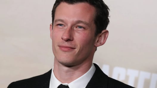 Alone Together: Callum Turner e Adria Arjona nel cast del nuovo film di Ben Sharrock