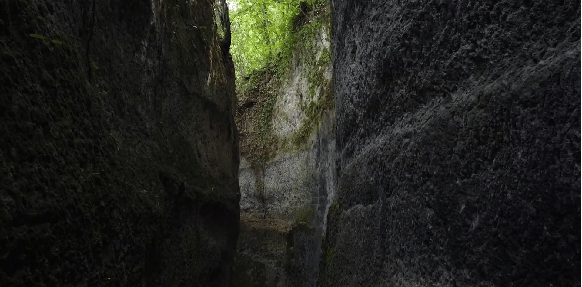 Vie Cave etrusche: i percorsi di Pitigliano, Sovana e Sorano