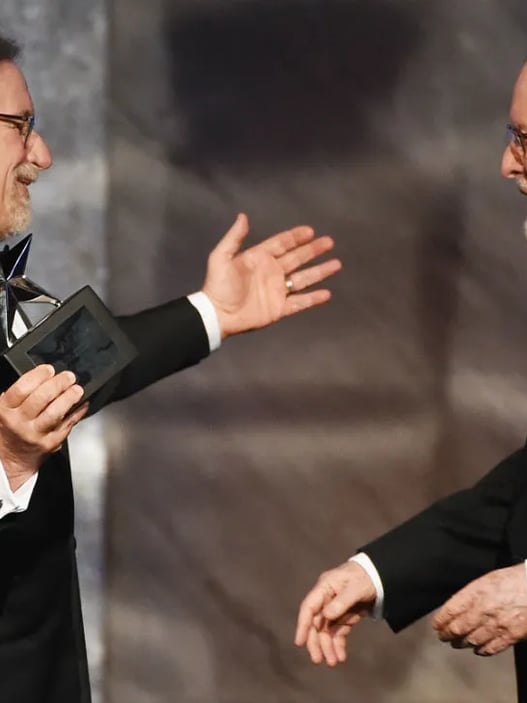 John Williams realizzerà la colonna sonora del film di Steven Spielberg sugli UFO