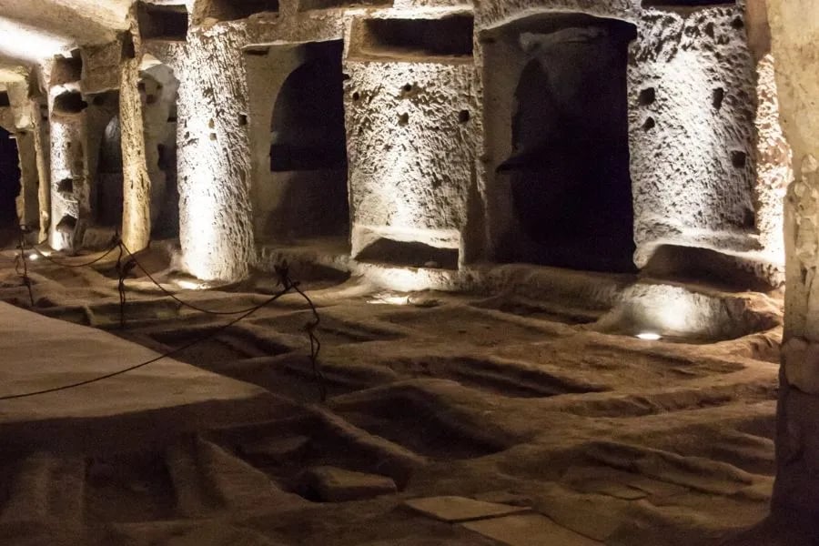 Curiosità sulle Catacombe di San Gennaro