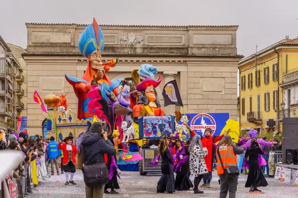 carnevale crema