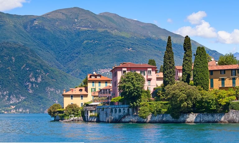 Esplorare il Lago di Como in traghetto: Bellagio, Menaggio e Varenna
