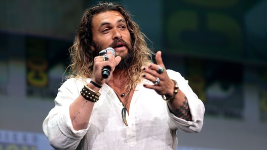 Jason Momoa sarà protagonista del film su "Helldivers" in uscita nel 2027