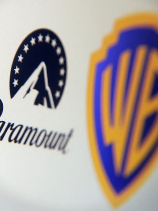 Warner Bros, Netflix rinuncia alla fusione: l'offerta di Paramount è superiore
