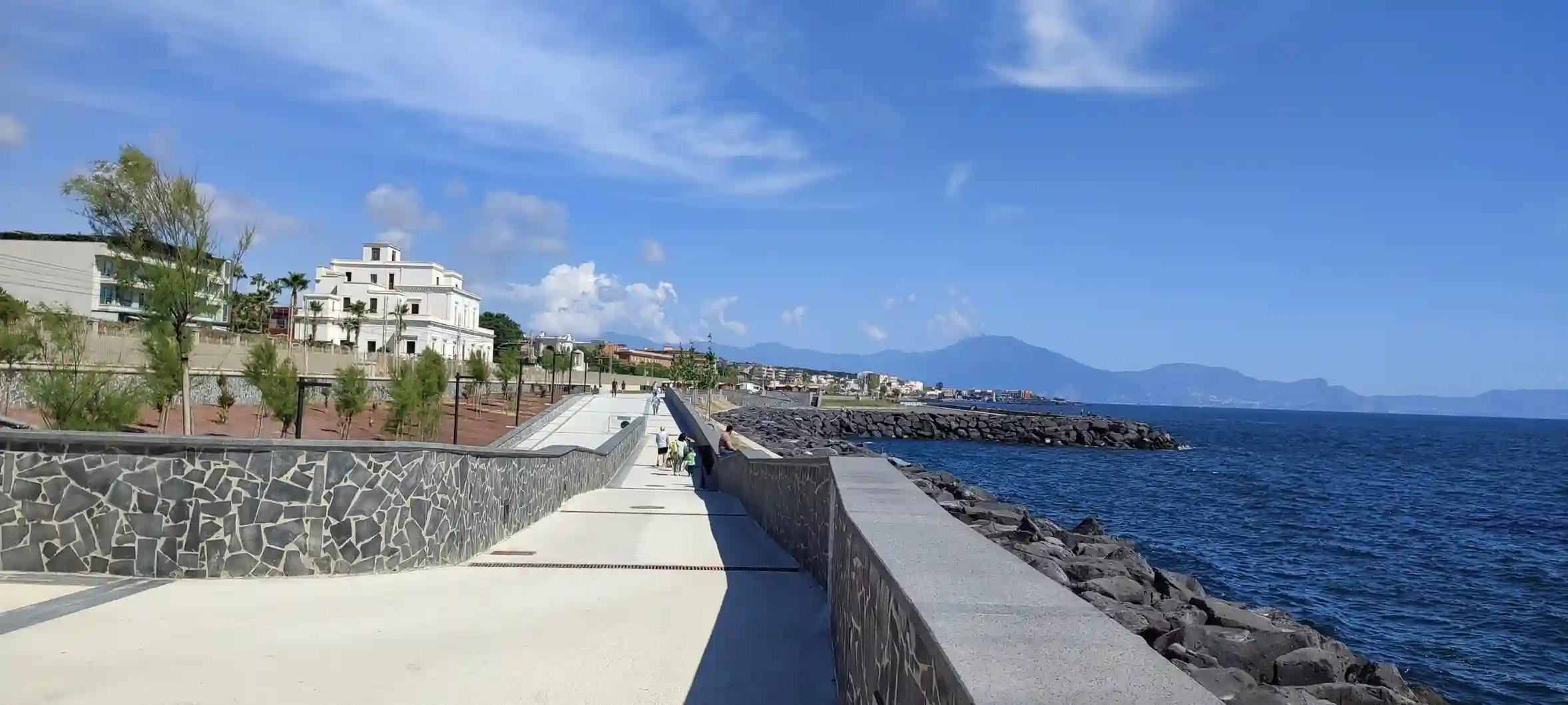 Parco a Mare Portici: dove si trova, orari, parcheggio e cosa fare sul lungomare