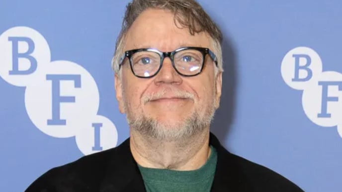 Il prossimo film di Guillermo Del Toro sarà un adattamento di "The Buried Giant" di Kazuo Ishiguro