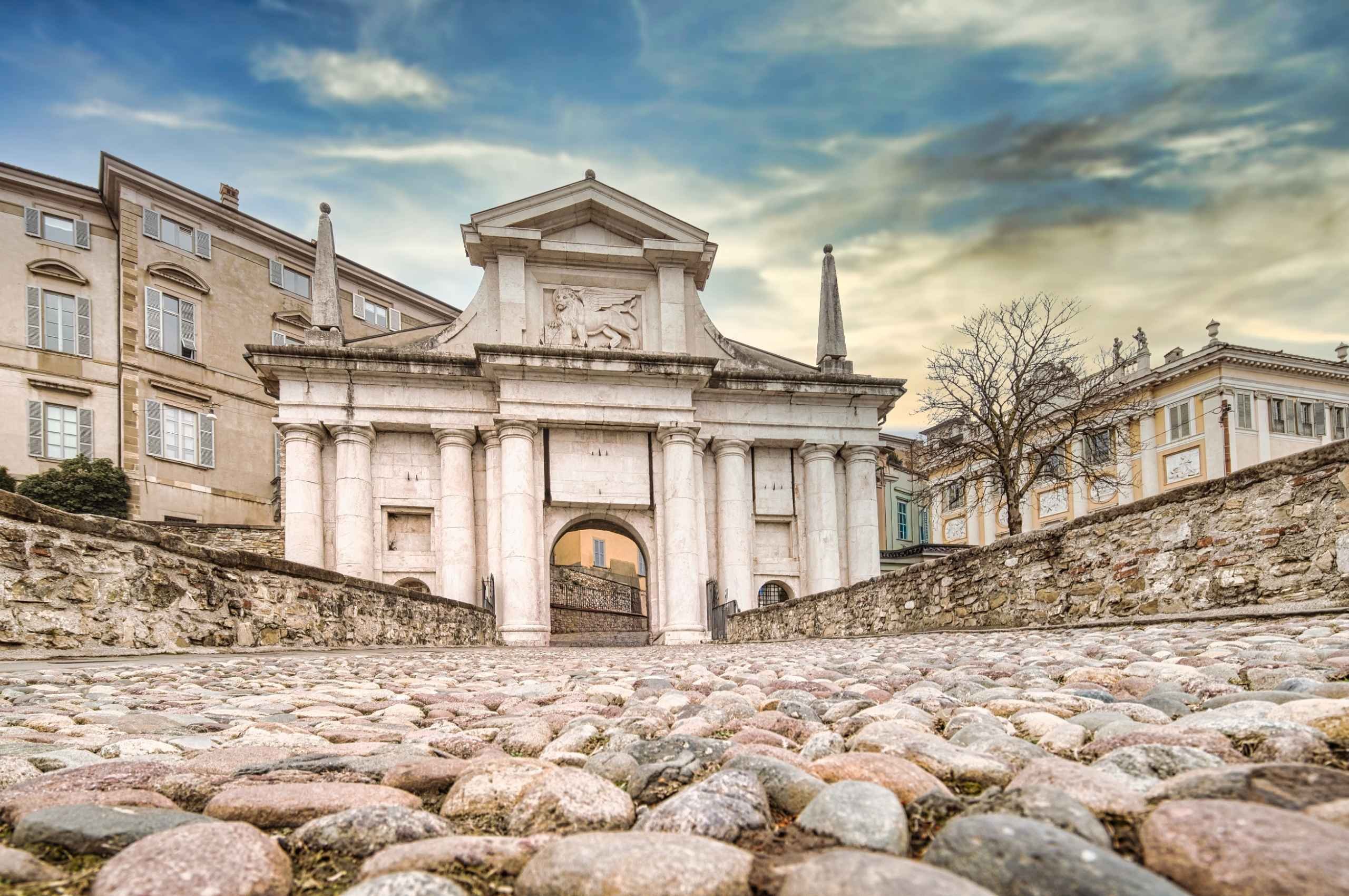 Bergamo sotterranea: guida al tour ipogeo tra Mura Venete e cannoniere