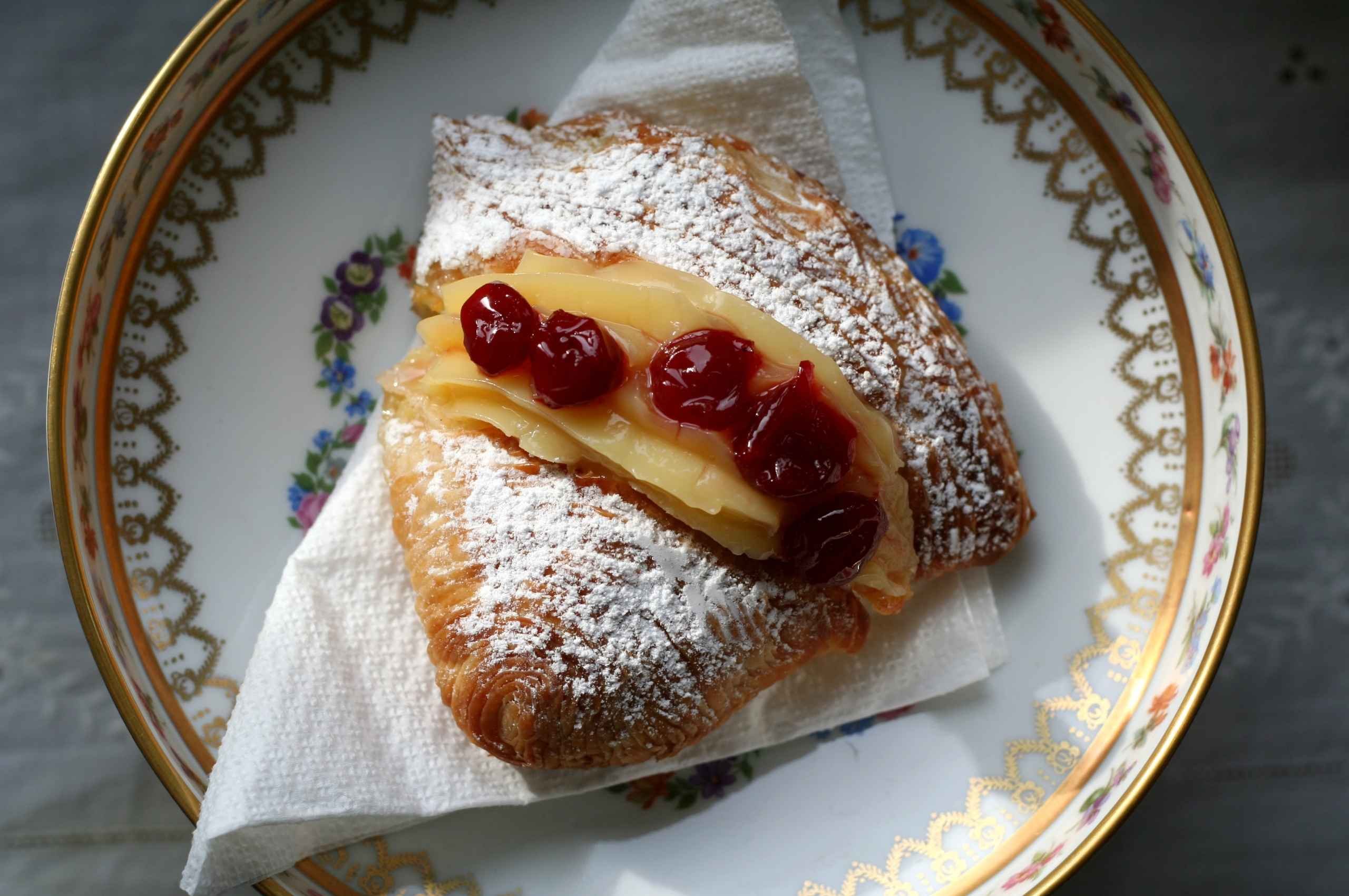Dai Conventi alle Pasticcerie: Storia, Segreti e Tradizione dei Dolci di Clausura Campani