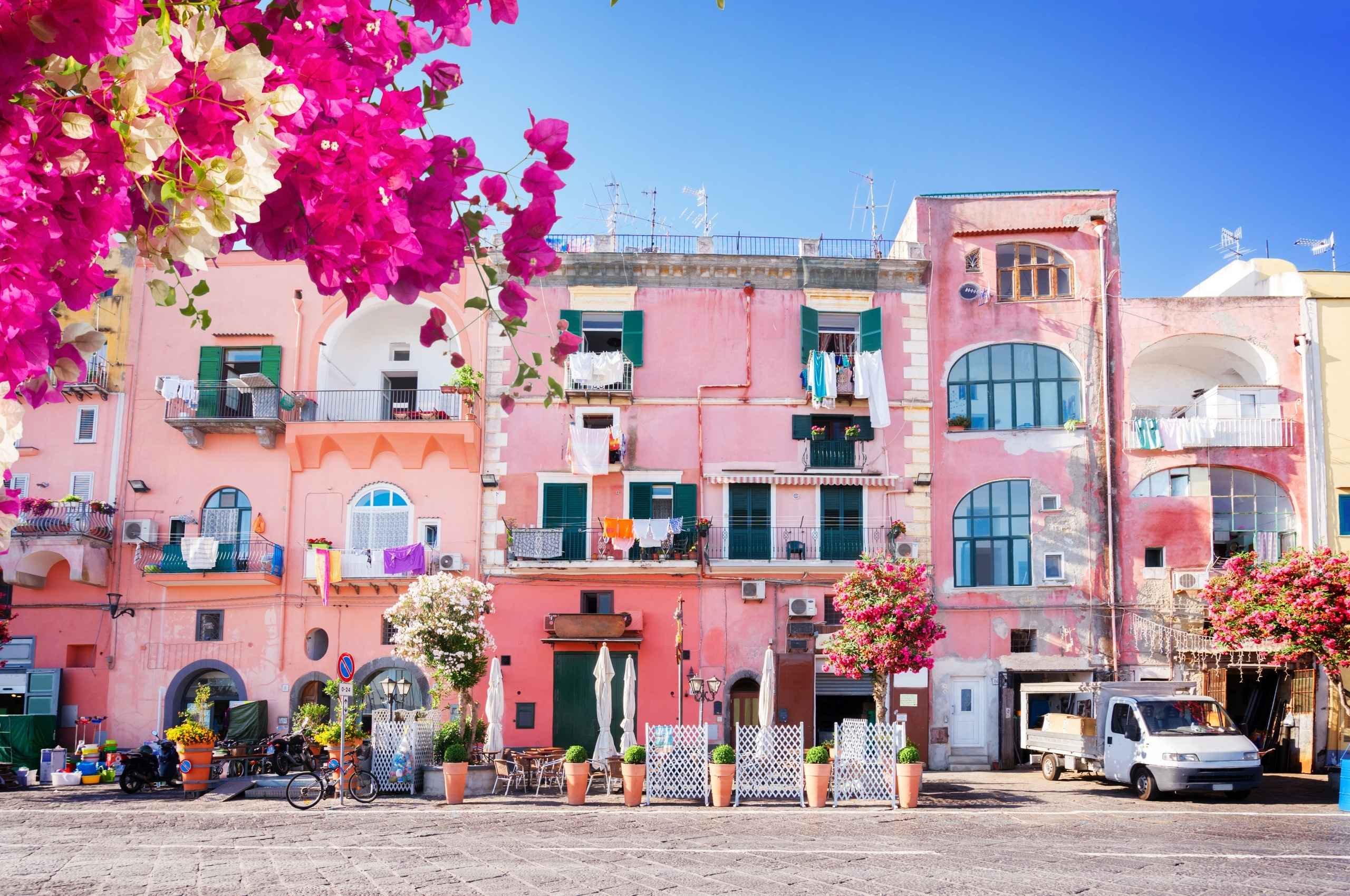 Itinerari insoliti in Campania: 7 idee per una giornata diversa
