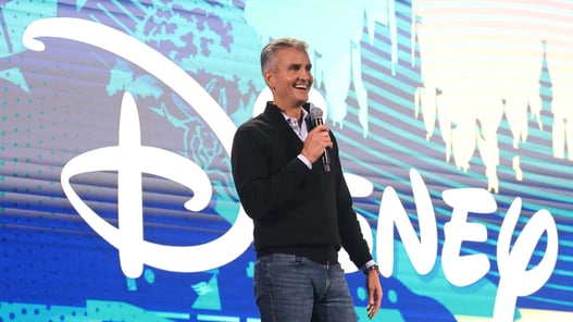 Josh D'Amaro sarà il prossimo CEO della Disney dopo Bob Iger
