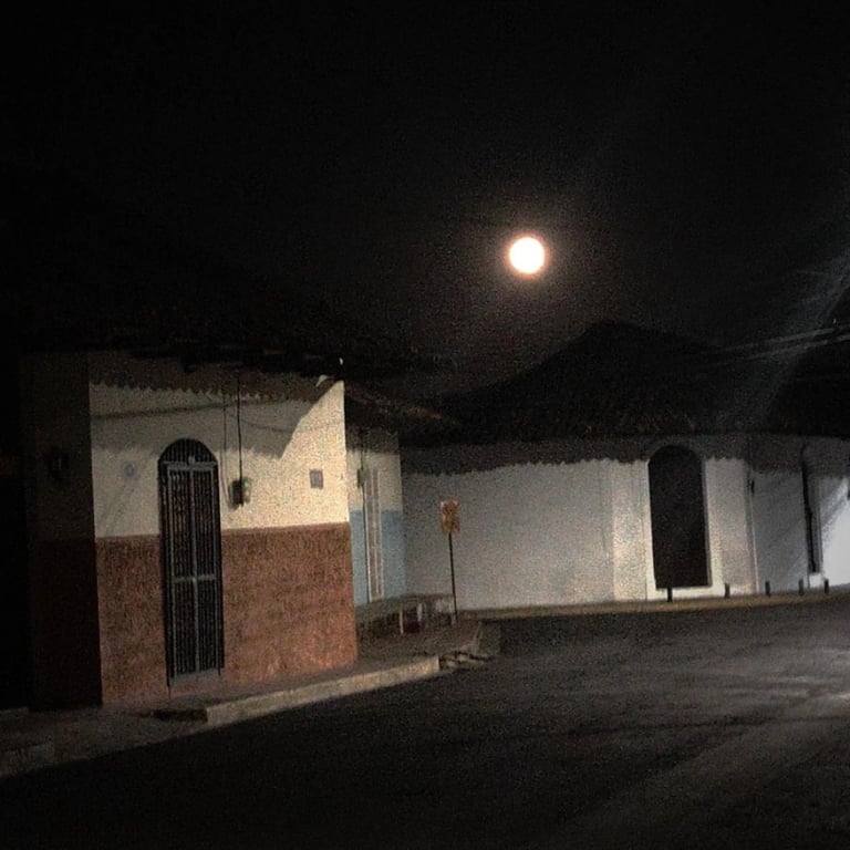 Miércoles 28 Octubre, últimos días 2026 creando memorias linda luna 🌕✨