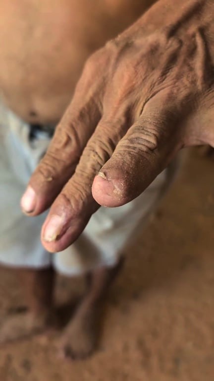 Not many carpenters reach 69 with this many fingers 😬