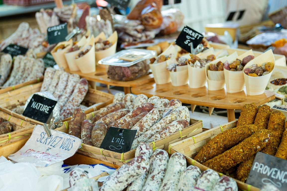 Marché Provençal: De mooiste markten van de Côte d’Azur (en wat je er moet kopen)