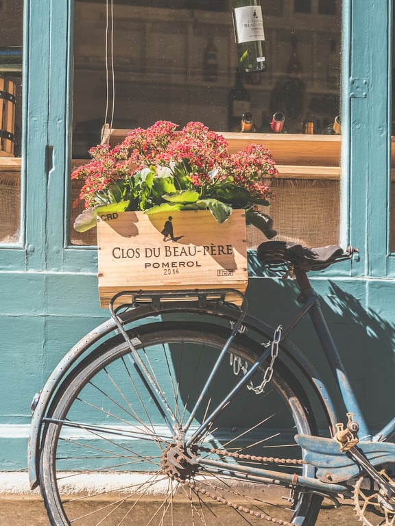 From Atlantic surf to wine & oysters: 8 reasons to fall in love with Aquitaine