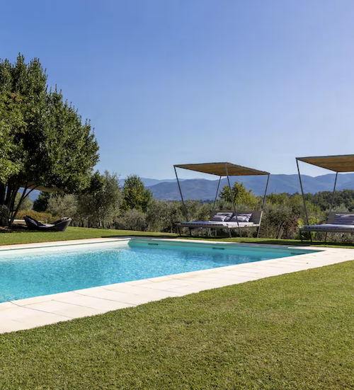 Privacy & serenity in style