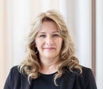 Headshot of Kelly Davies