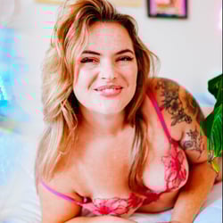 Gwen Bunny - Scheduled courtesan at Sheri's Ranch