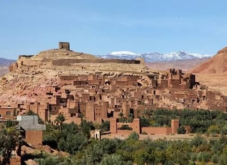 6-Day Private Morocco Tour: Casablanca to Marrakech, Exploring Chefchaouen, Fes, & Sahara