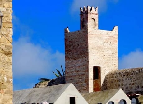 4 Days from Marrakech to Fes via Essaouira / Chefchaouen