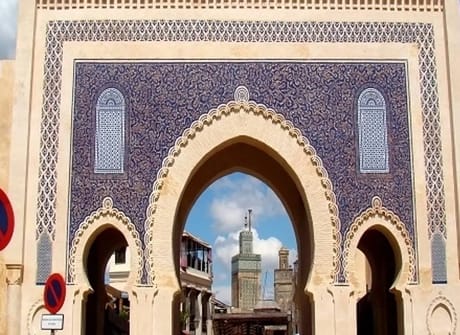 6-Day Private Tour from Marrakech to Tangier: Explore the Desert, Fes, Chefchaouen, and More