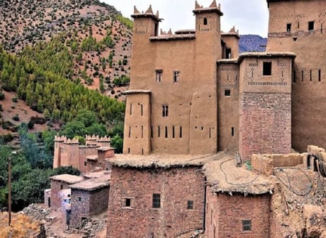 Morocco Tours – 9 Days Special tour from Marrakech visiting Desert, Fes, Chefchaouen and more