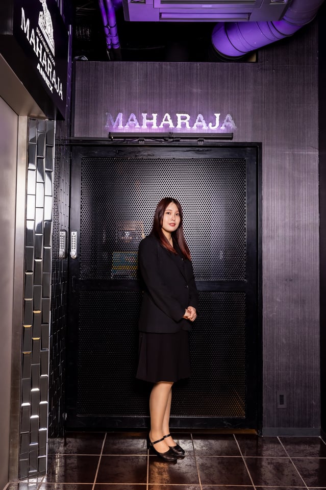 MAHARAJA(マハラジャ)の広報としての顔も持つTKRN