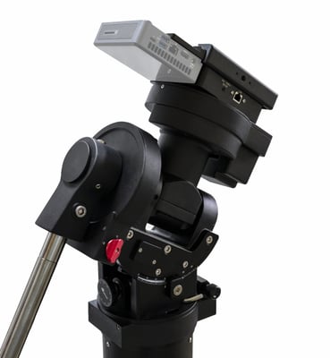 iOptron CEM70EC2-NUC equatorial mount